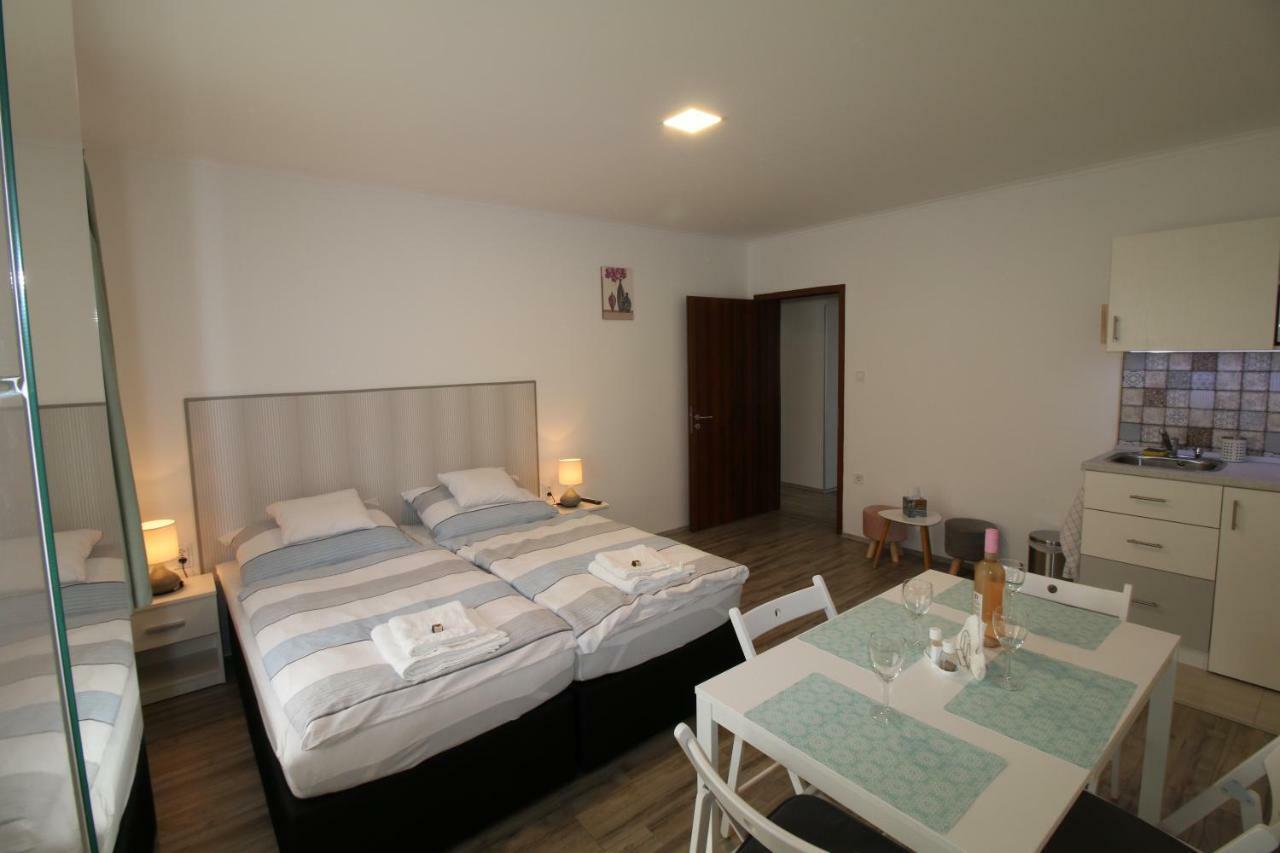 Szent Ivan Apartman Эгер Экстерьер фото